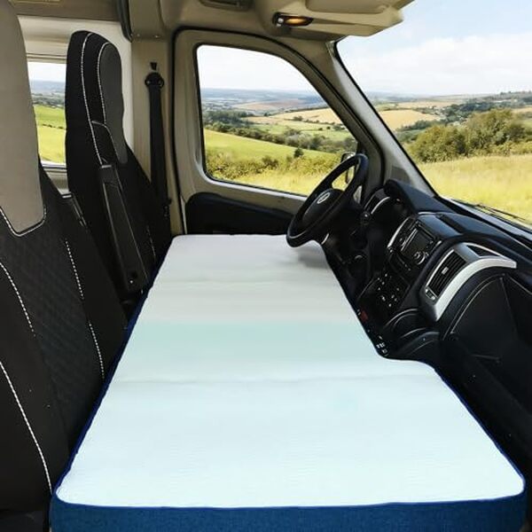 Découvrez notre test détaillé du matelas pliable xxjolavv pour camping-car Fiat Ducato. Avis, caractéristiques et conseils d'achat pour bien choisir votre matelas de camping. 